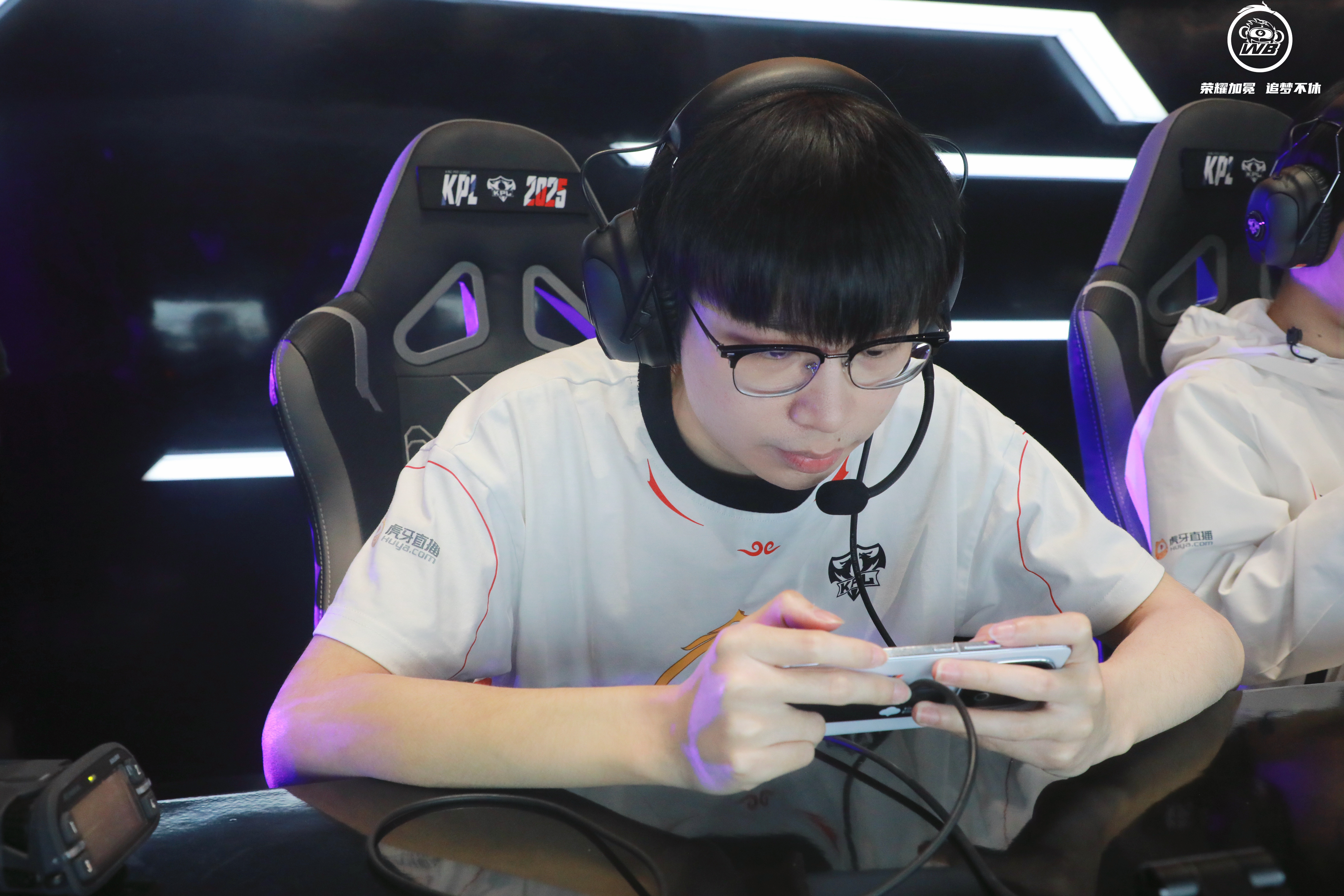 WBG翻盘BLG,Xiaohu关键团战开团秒人焦点之战八强赛,技惊四座 WBG翻盘BLG,Xiaohu关键团战开团秒人焦点之战八强赛,技惊四座